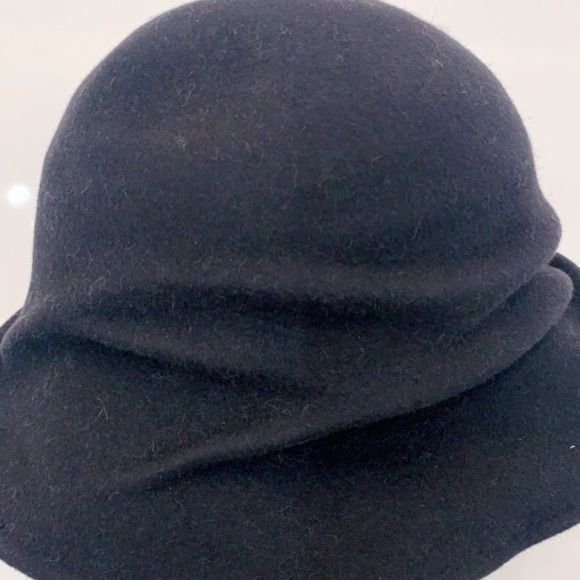 Hat - Picture 4 of 4